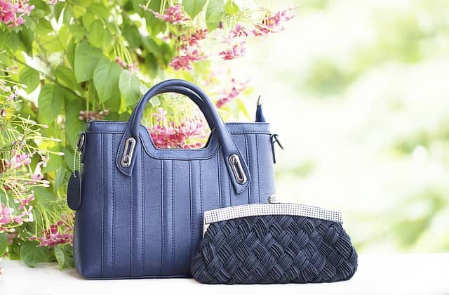 kék női táskák